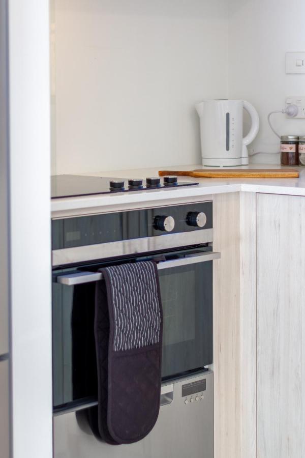 Central City Escape 1 Bed 1 Bath Near Hagley Park Christchurch Bagian luar foto
